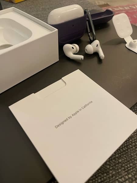 AirPods Pro with wireless charging case 5