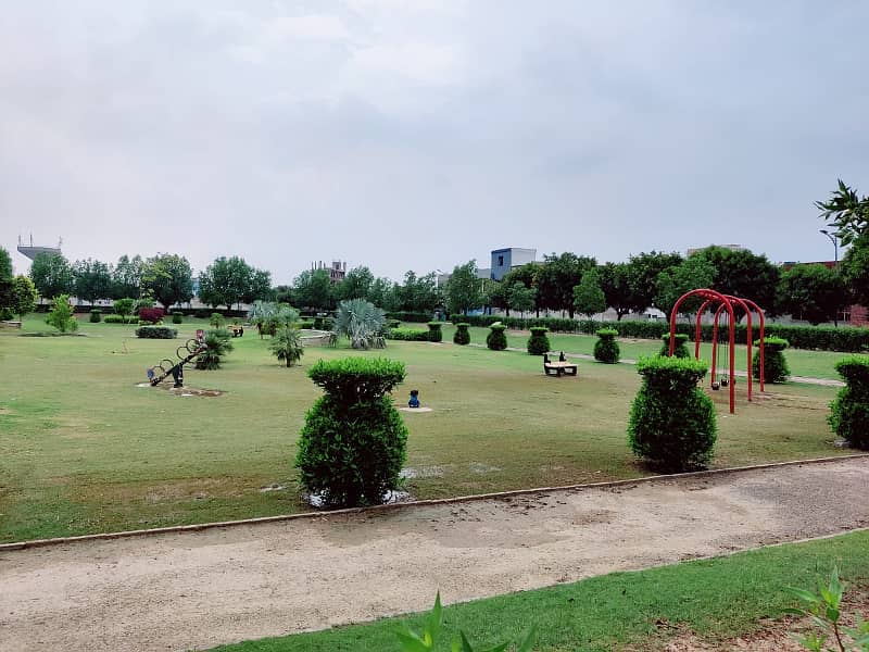 5 Marla Plot Sale B Block Plot No 424 Onground Ready Possession Plot Socaity New Lahore City , Block Premier Enclave, NFC-2 OR Bahria Town Road Attached, Near Ring Road interchange. 11
