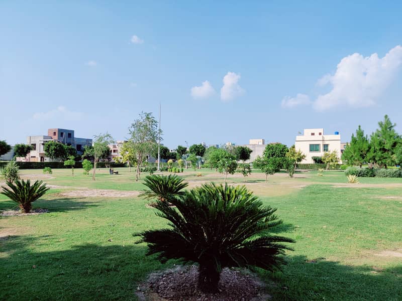 5 Marla Plot Sale B Block Plot No 424 Onground Ready Possession Plot Socaity New Lahore City , Block Premier Enclave, NFC-2 OR Bahria Town Road Attached, Near Ring Road interchange. 23