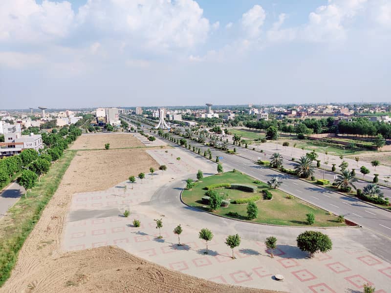5 Marla Plot Sale B Block Plot No 424 Onground Ready Possession Plot Socaity New Lahore City , Block Premier Enclave, NFC-2 OR Bahria Town Road Attached, Near Ring Road interchange. 30