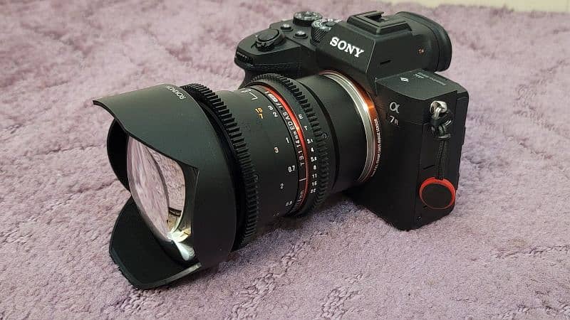 Rokinon 14mm/T3.1 Manual E-mount full frame lens 6