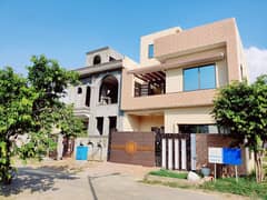 3 Marla House Sale B Block House No 440 A+ Grade Material Use , Good Location House , LDA Aproved Area, Socaity New Lahore City, Near Ring Road interchange, Bahria Town Road Attached.