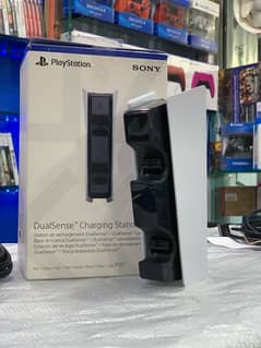 ps5 charging station almost new