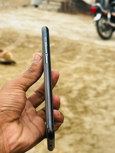 Iphone 11 pro 1
