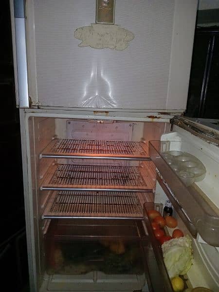 Dawlance fridge 14 cubic 100 % working condition 5