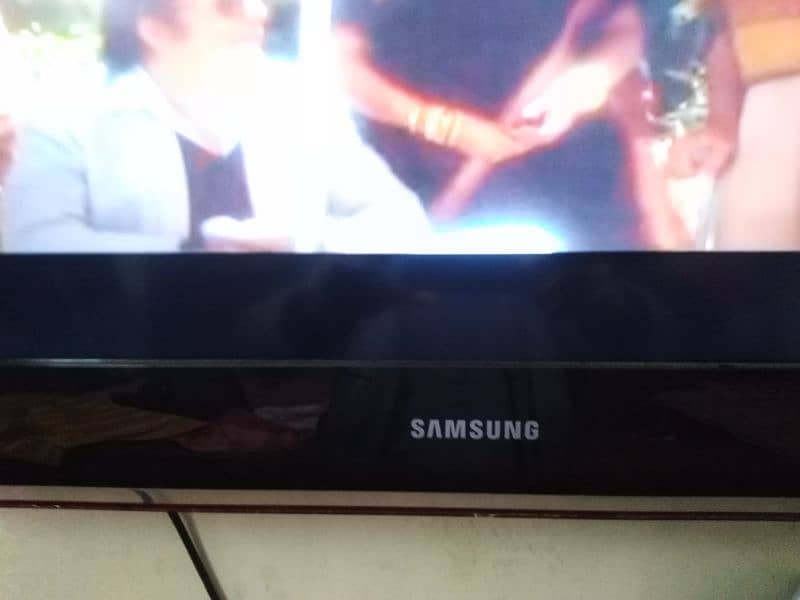 Eif gift Samsung Original Lcd Tv excellent condition 8