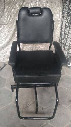 CHAIR GOOD CONDITION 0