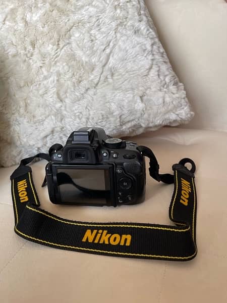 Nikon 3