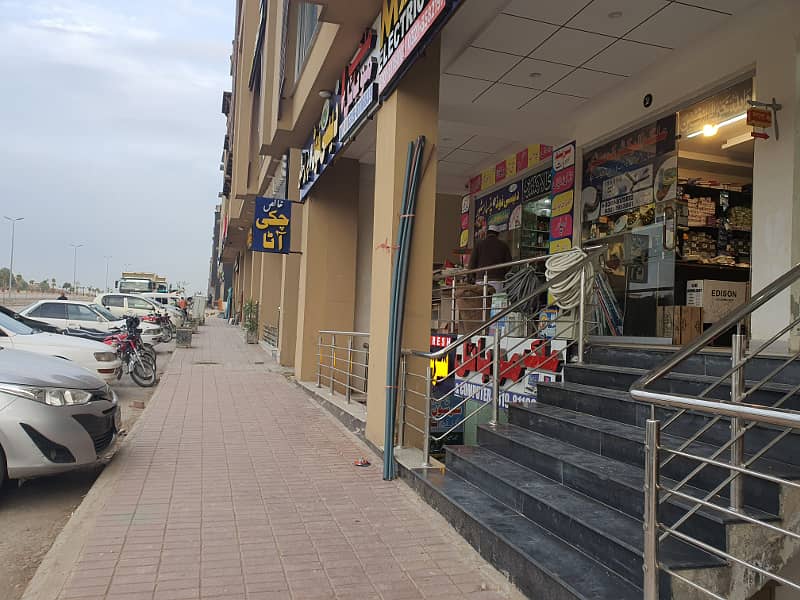8 Marla Eco Middle Ring Road Commercial Merging Busy Area Of Phase 8 Hot Location 0