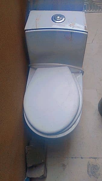 Sale  English Toilet 5