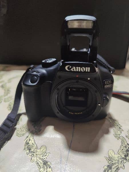 Canon eos 4000d full kit with 18-55mm lens battery and charger 0