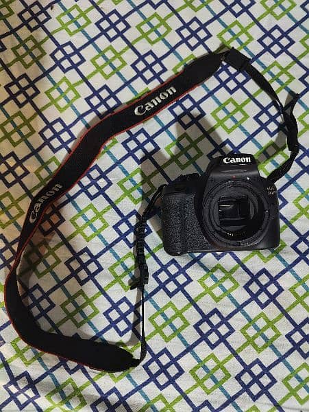 Canon eos 4000d full kit with 18-55mm lens battery and charger 12