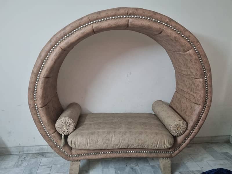 Round shape ring sofa for sale 1