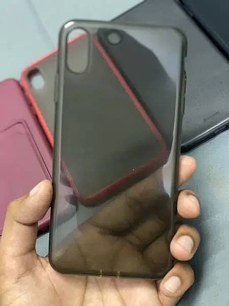 Iphone XS Max 9 cases in good lumsum amount 15