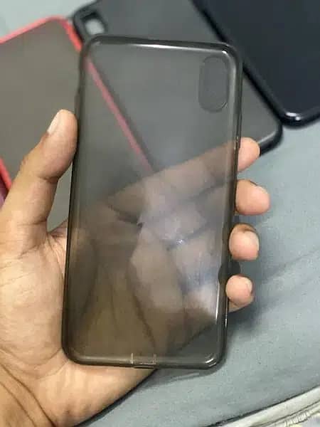 Iphone XS Max 9 cases in good lumsum amount 16