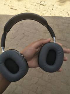 P9 headphones
