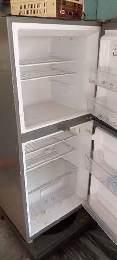 fridge 1 month used 0
