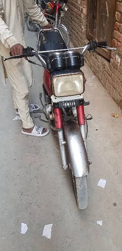 Yamaha Junoon 100 cc urgent for sale call 03014439535