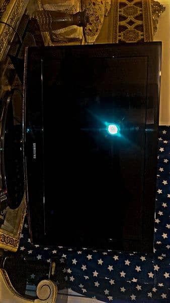Samsung 32 inch lcd flatscreen tv 0