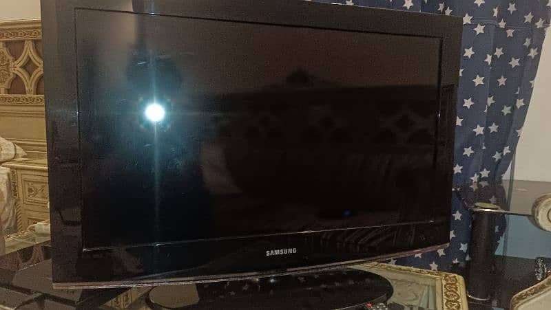 Samsung 32 inch lcd flatscreen tv 8