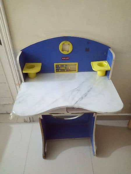 Study tables for kids 1
