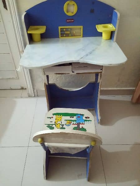 Study tables for kids 3