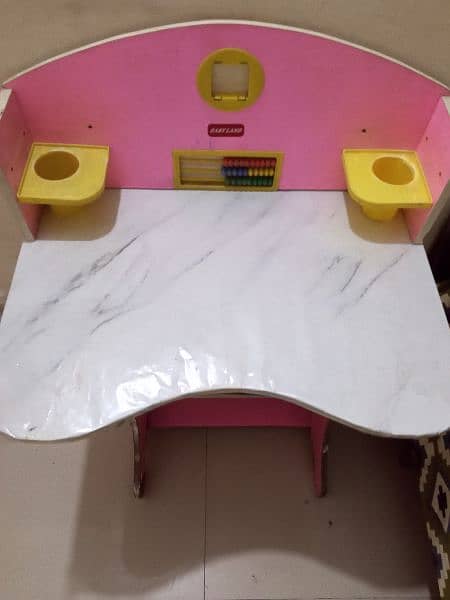 Study tables for kids 6