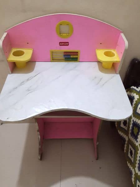 Study tables for kids 7