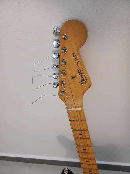 Acoustic Guitar- Fender 2