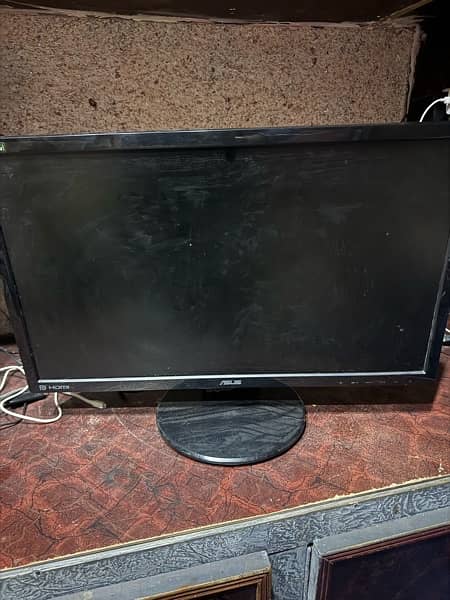Asus vg248qe 10 by 10 condition with okay no fault 0