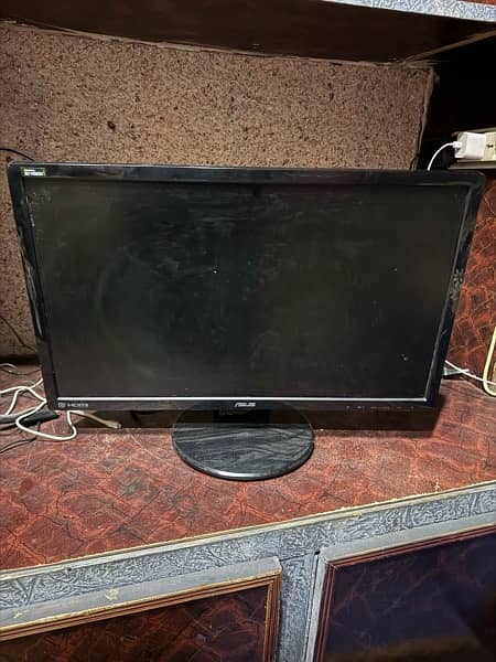 Asus vg248qe 10 by 10 condition with okay no fault 1