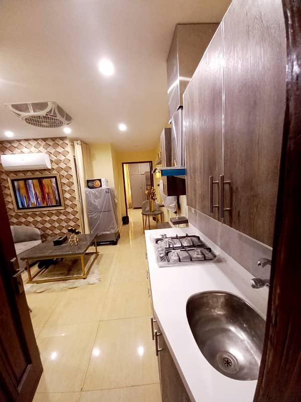 One bedroom flat for short stay like (3s4hrs ) for rent in bahria town 6