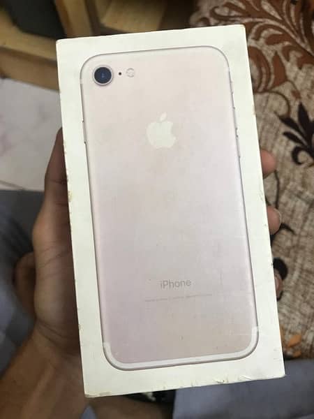 iphone 7 (with box) 32GB 4