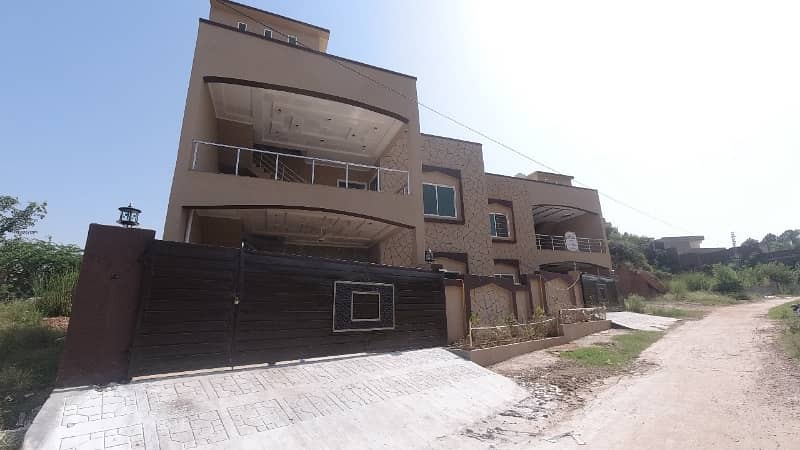 Get This Amazing Prime Location 10 Marla House Available In Gulshan Abad Sector 2 3