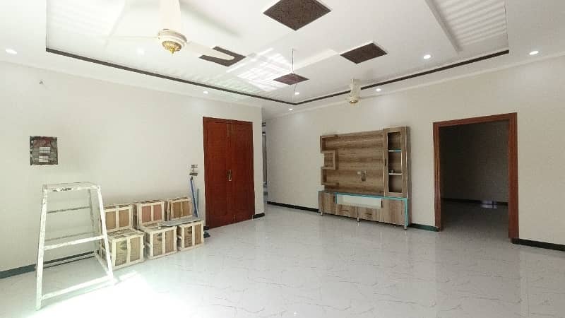 Get This Amazing Prime Location 10 Marla House Available In Gulshan Abad Sector 2 36