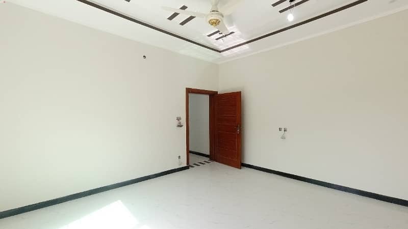 Get This Amazing Prime Location 10 Marla House Available In Gulshan Abad Sector 2 40