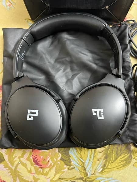INFURTURE Active Noise Cancelling Headphone Model H1 1