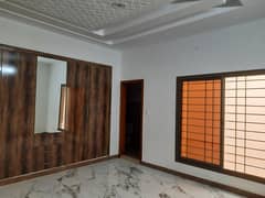 240 Sq Yd First Floor With Roof Gulshan E Iqbal Block 5