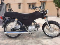 complete accessories brand new bike just 2000km running first owner.