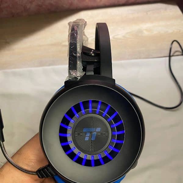 TT Headphone 7.1 usb Gaming Headphone with active noise cancellation 2