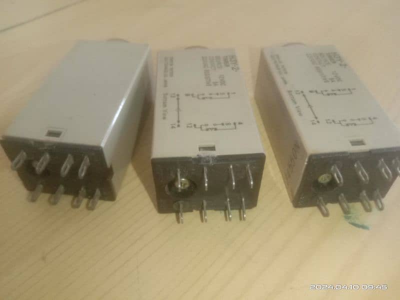 Omron H3Y-2 timer relays 7