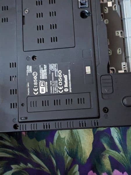 Toshiba TECRA M10 laptop not refurbished original pack 3
