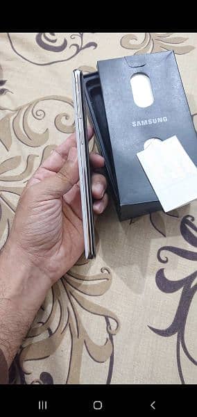 Samsung S10 with box Original PTA 4