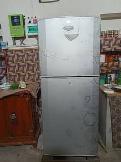 Haier large size fridge Refrigerator 0
