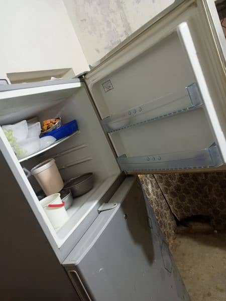 Haier large size fridge Refrigerator 1