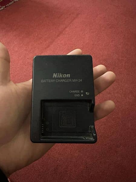 Nikon d3400( with 2 lens) 6