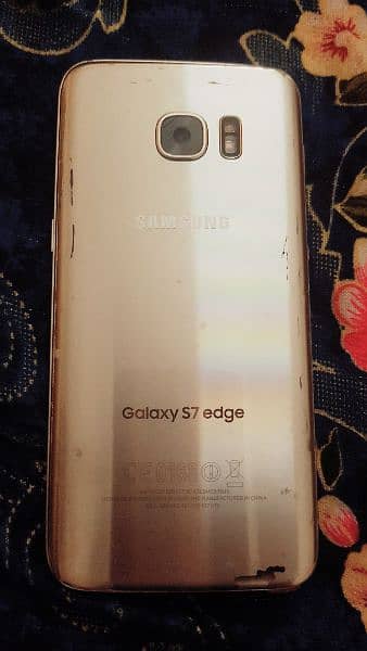 Samsung Galaxy S7 Edge 1