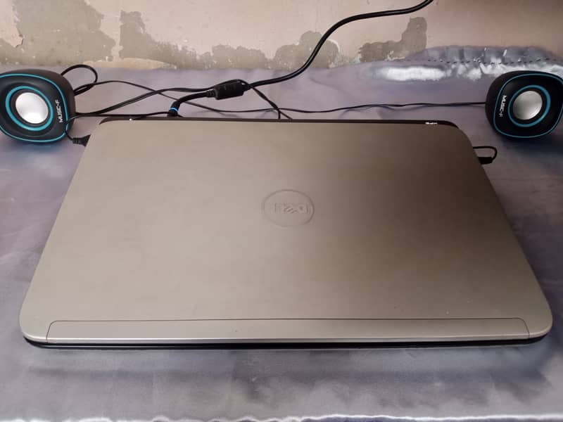 Core i7 2nd generation #Laptop XPS L502X ( 8gb ram } { 120GB SSD 1