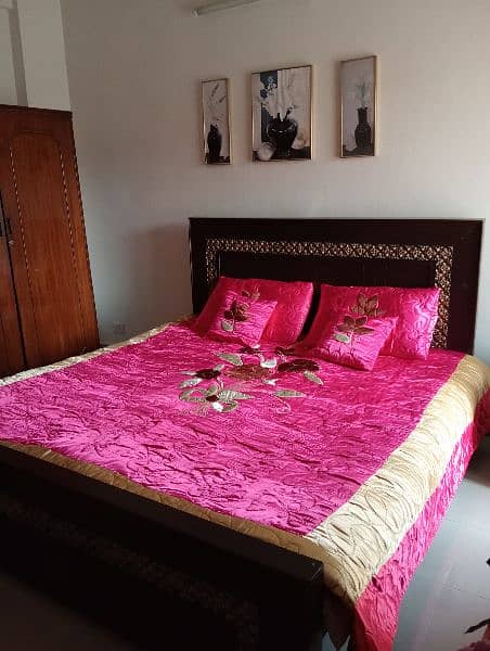 Wooden Queen Size Bed Only 4