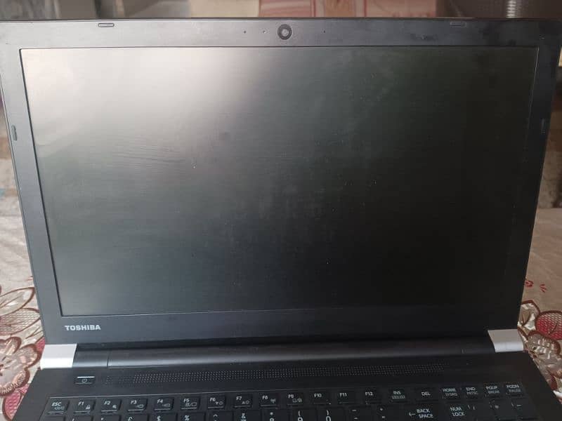 Toshiba satellite i5 generation 5 ram 8 gb DDR 3 Hard Drive 500 gb. 3